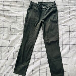 UNIQLO cropped leggings pants Size XS green